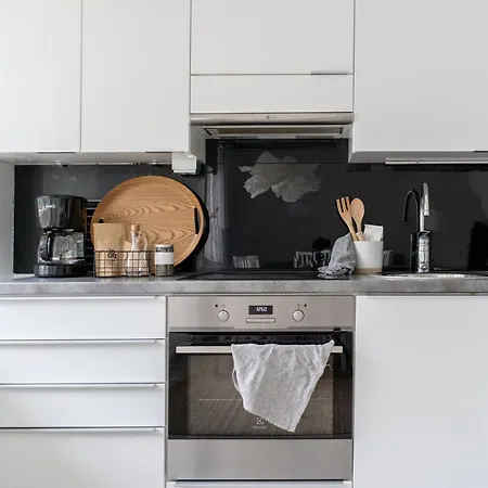 Roost Toinen Linja Apartman *